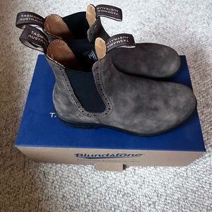 Blundstone Boots, model 1351- USA size 8.5 Women’s